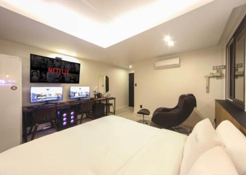 The Stone Bridge Hotel Sasang Busan Buitenkant foto