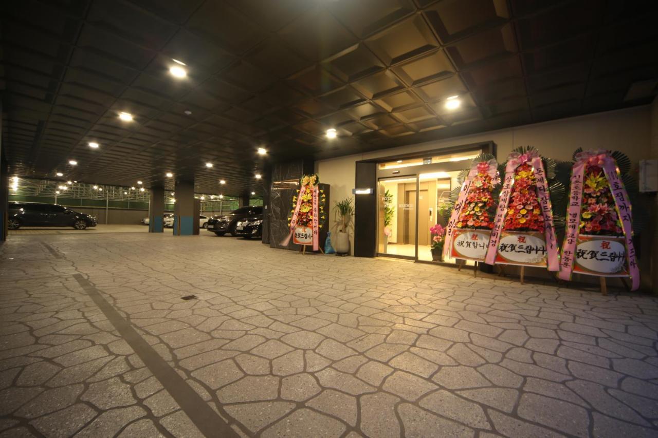 The Stone Bridge Hotel Sasang Busan Buitenkant foto